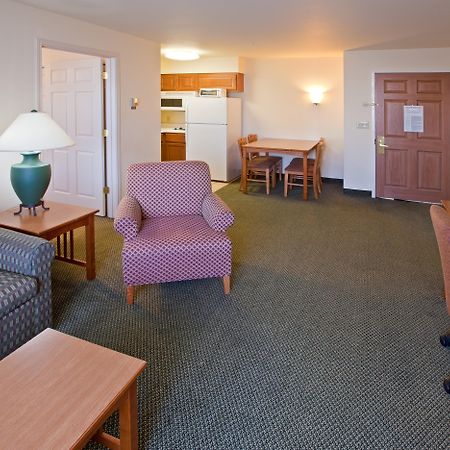 Staybridge Suites Hotel Springfield South, An Ihg Hotel Room photo
