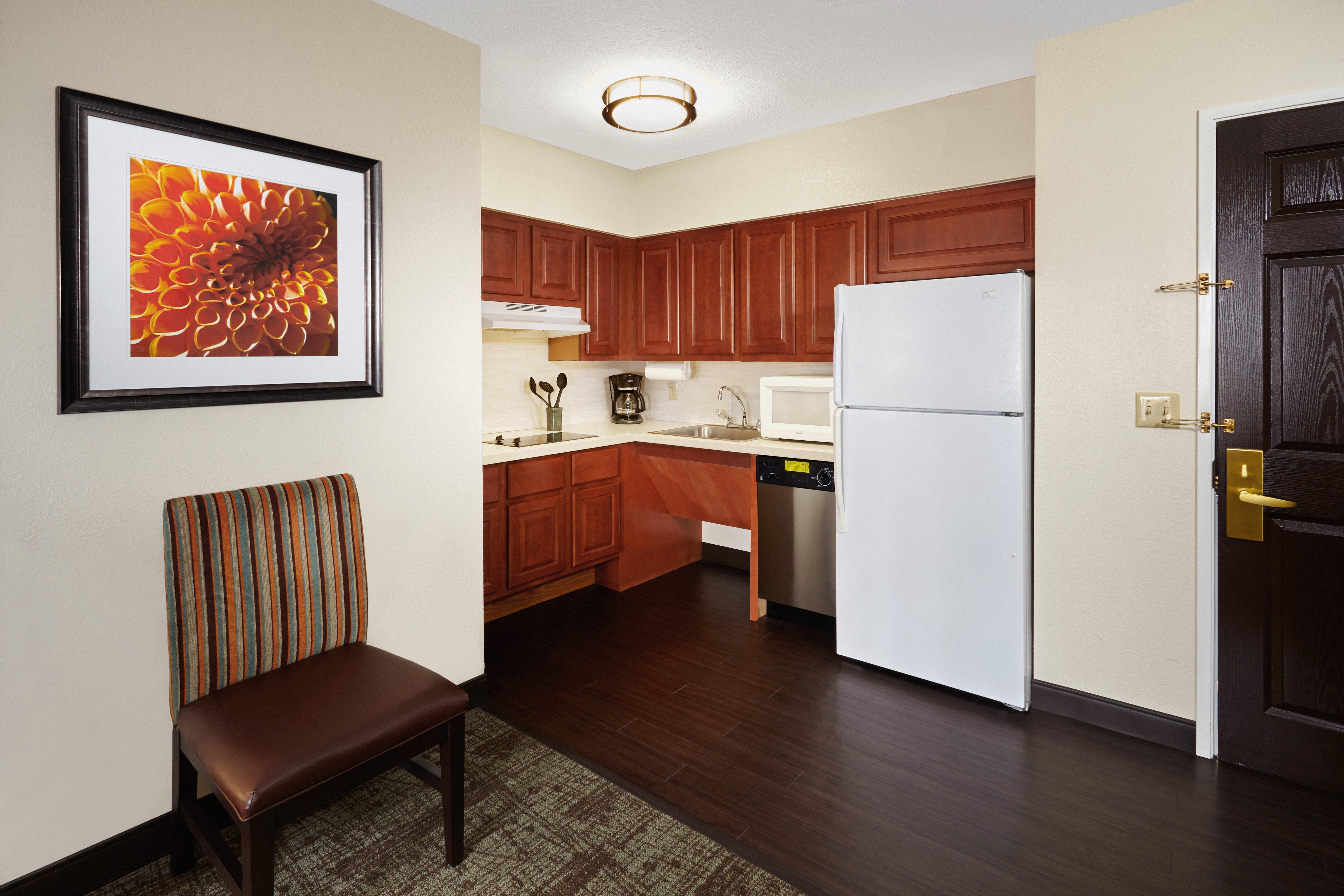 Staybridge Suites Hotel Springfield South, An Ihg Hotel Exterior photo